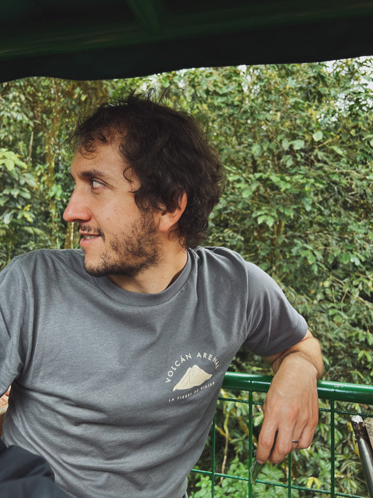 Arenal • Camisa Camisa La Fiebre de Viajar