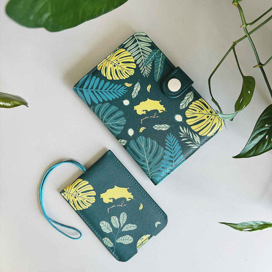 Porta pasaporte Abrazo del Bosque La Fiebre de Viajar