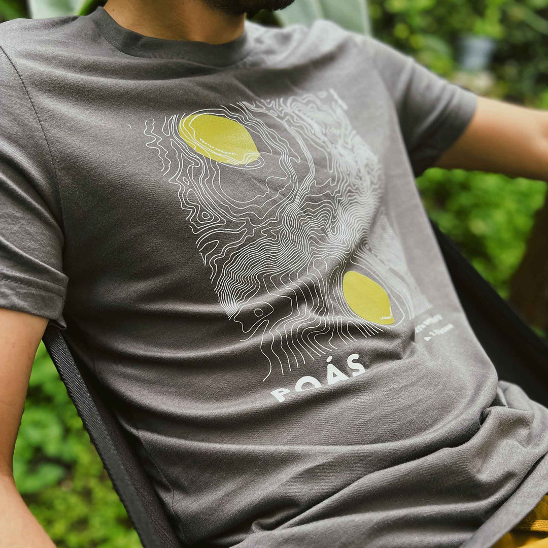 Relieve del Poás Camisa La Fiebre de Viajar