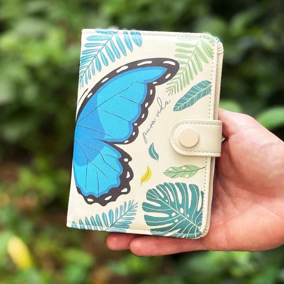 Porta pasaportes con diseño