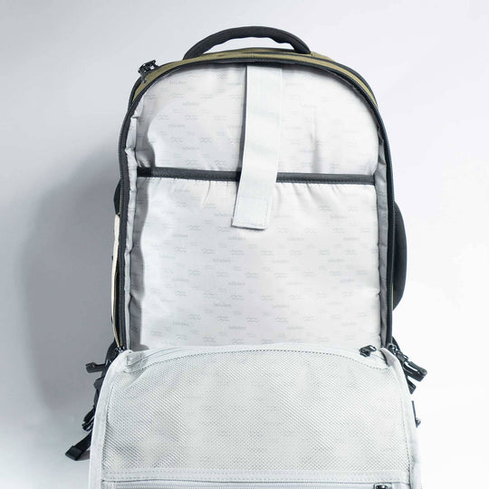 Mochila híbrida Manatí La Fiebre de Viajar 