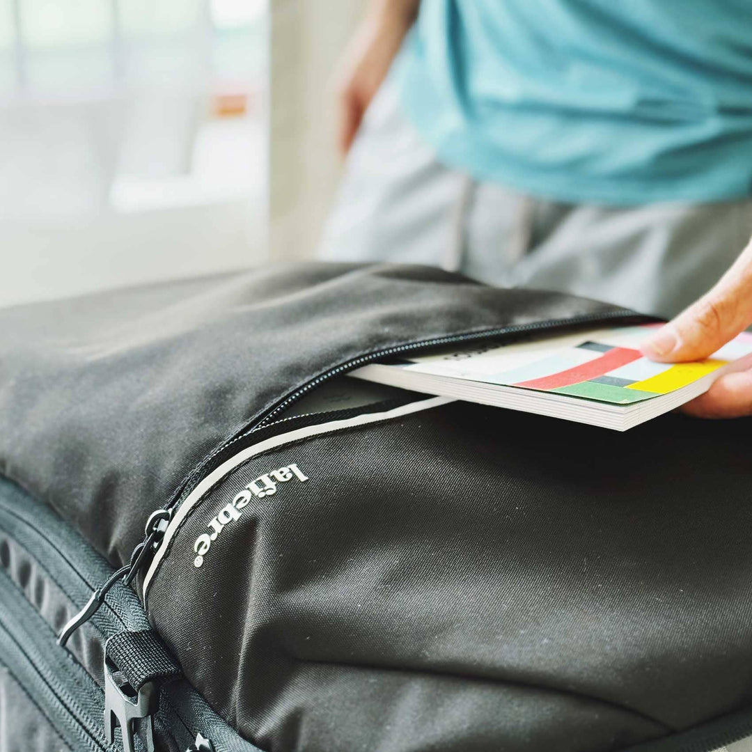 Mochila híbrida Manatí La Fiebre de Viajar 