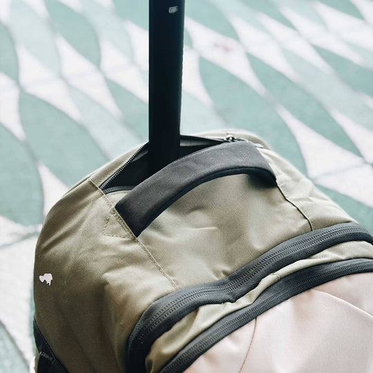 Mochila híbrida Manatí La Fiebre de Viajar 